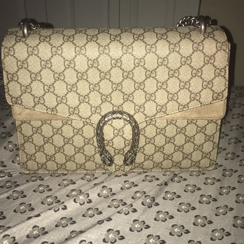 Gucci Dionysus GG supreme medium